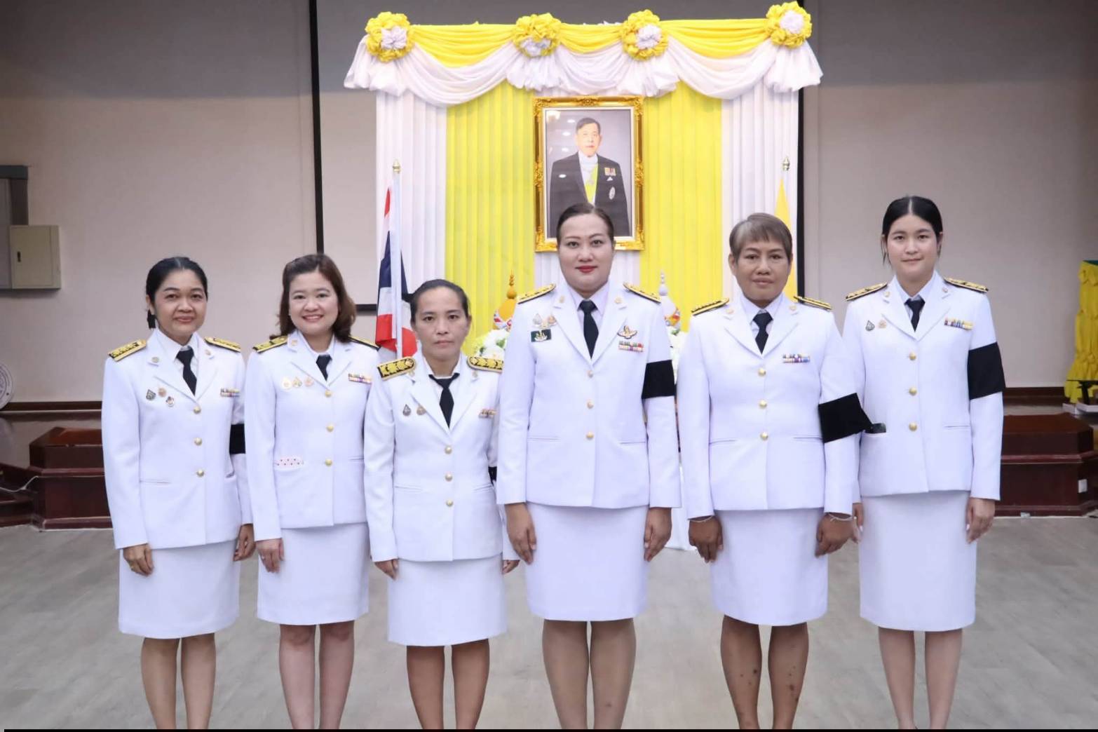 title - นางสาวอมรรัตน์ แขวงโสภา ปฏิรูปที่ดินจังหวัดพระนครศรีอยุธยา ปฏิบัติหน้าที่ในตำแหน่งผู้อำนวยการศูนย์ส่งเสริมและพัฒนาอาชีพเสริมนอกภาคการเกษตร(ศพส.) เป็นประธานในพิธีถวายสัตย์ปฏิญาณเพื่อเป็นข้าราชการที่ดีและพลังของแผ่นดิน เนื่องในโอกาสมหามงคลเฉลิมพระชนมพรรษา พระบาทสมเด็จพระปรเมนทรรามาธิบดีศรีสินทร มหาวชิราลงกรณ พระวชิรเกล้าเจ้าอยู่หัว 28 กรกฎาคม 2569